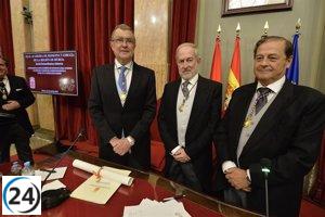 José Ballesta galardonado como Académico de Honor de la Real Academia de Medicina y Cirugía de Murcia