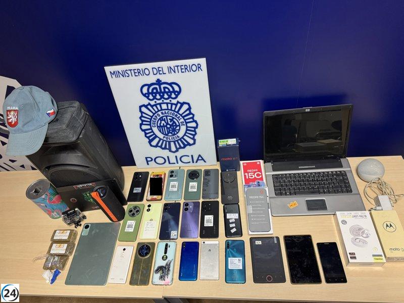 Capturan en Lorca a sospechoso de seis robos en tiendas.