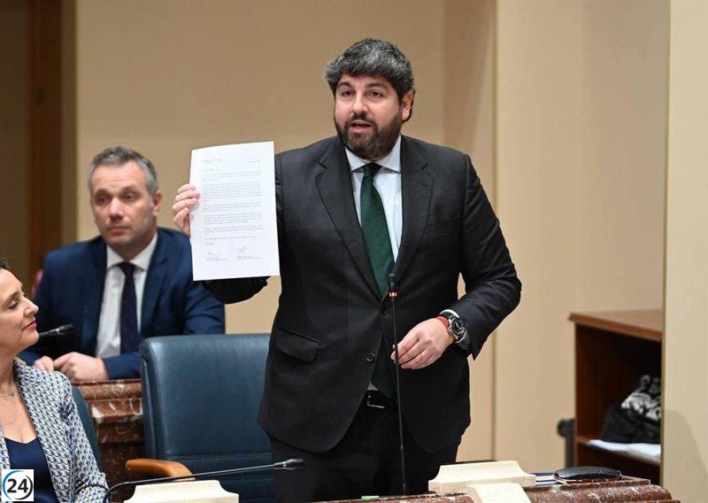 López Miras y el ministro de Industria solicitan reunión urgente con el CEO de Sabic para discutir el futuro de la planta.