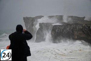 Alerta naranja: Vientos de hasta 80 km/h y oleaje de 5 metros pronosticados para este jueves en la costa.