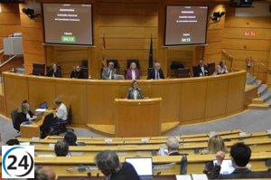 La comunidad exige al Gobierno que respete su promesa de financiar la mitad del sistema de dependencia.