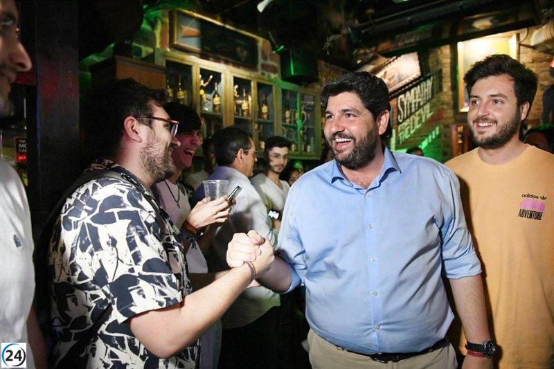 Propuesta de ayudas directas para matrícula de carnet de conducir a jóvenes de 18 a 25 años por López Miras.